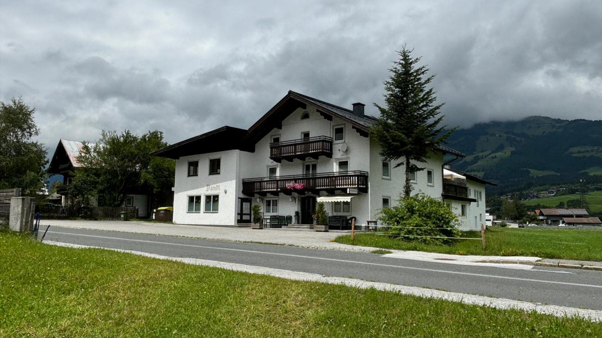 Ferienhaus Dankl ฮอลเลอร์บาค อิม พินซ์เกา ภายนอก รูปภาพ